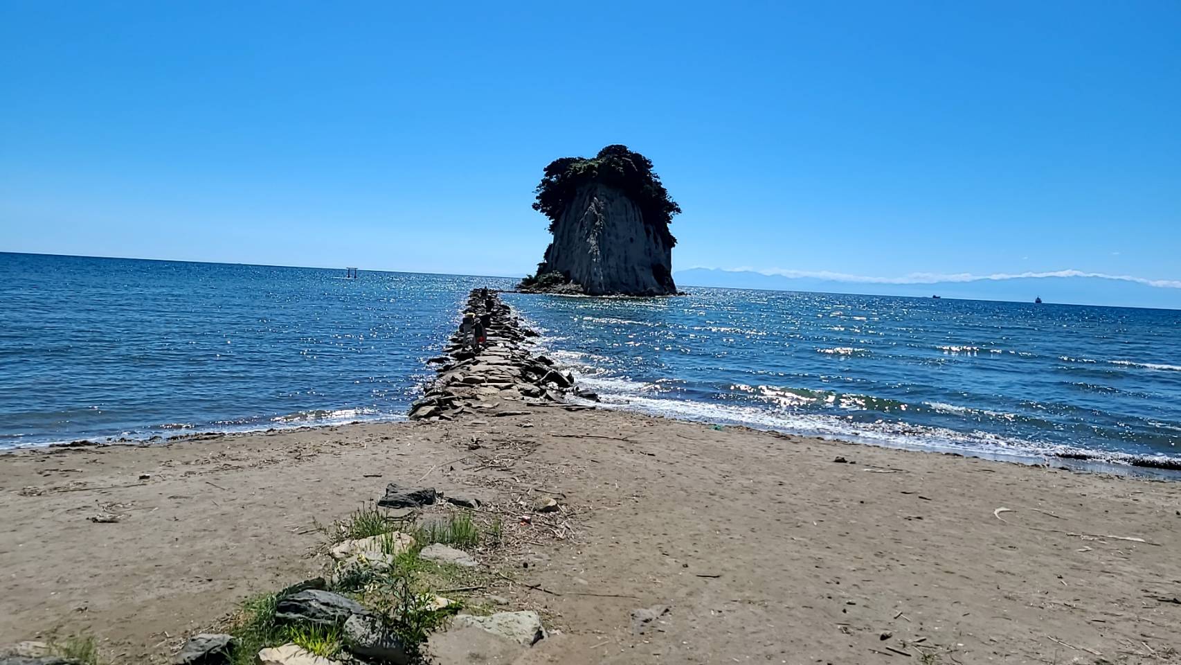 見附島